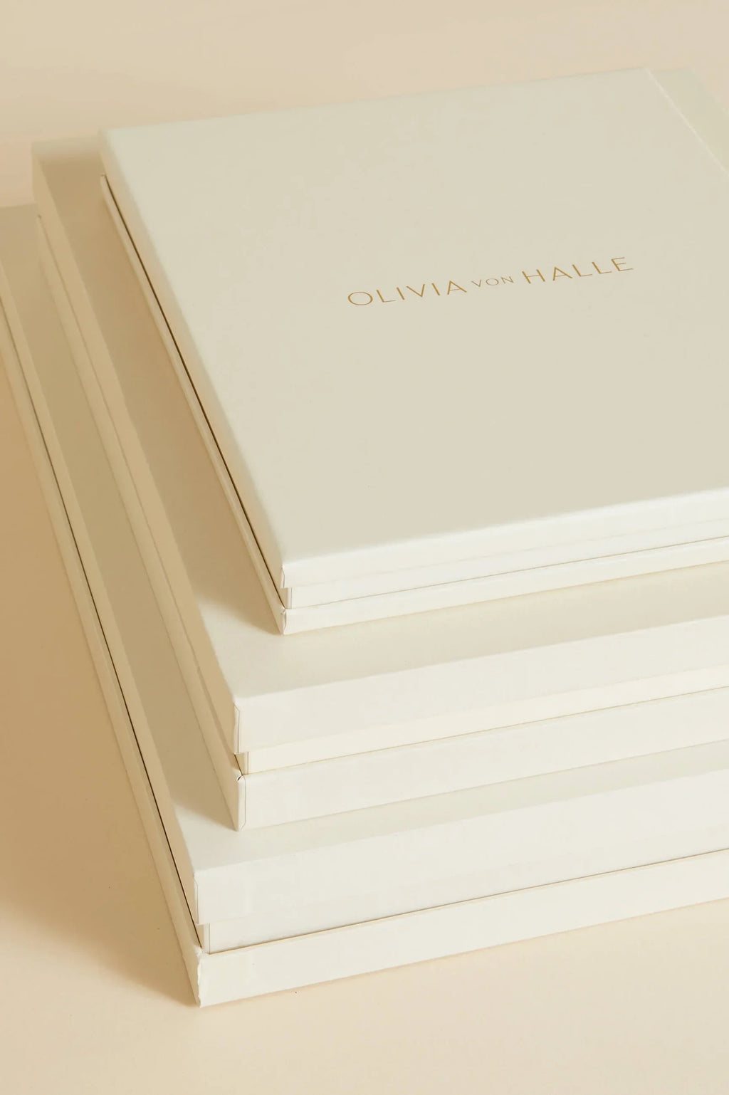 Olivia von Halle Fifi Silk Pajamas – detail view
