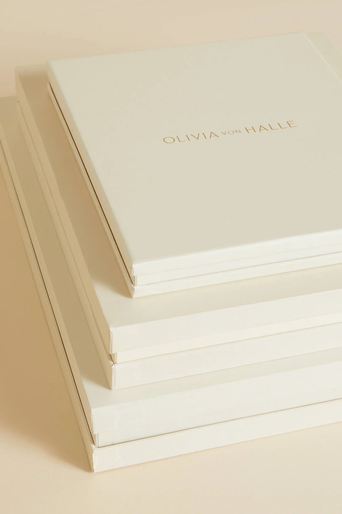 Olivia von Halle Fifi Silk Pajamas – detail view