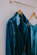 Olivia von Halle Jagger Ocean Blue Velvet Pajama Set – detail view
