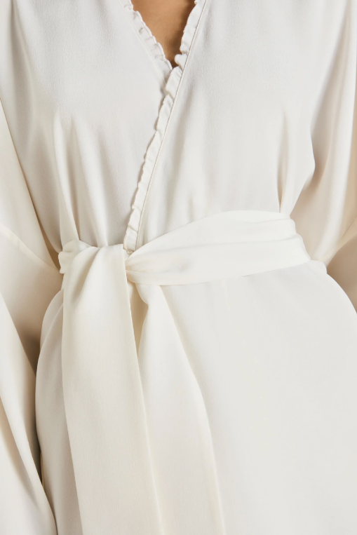 Olivia von Halle Mimi Ivory Silk Robe – detail view