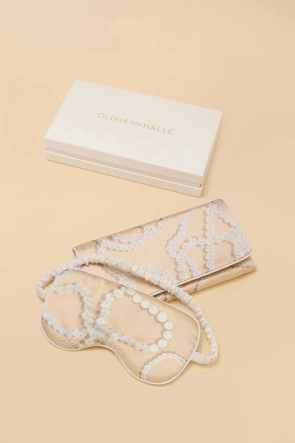 Olivia von Halle Audrey Silk Sleep Mask – detail view